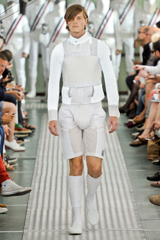 Moncler Gamme Bleu / - 2012